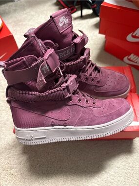 Nike Air Force 1 Women’s Pink Lace-Up High-Top Strap Shoes